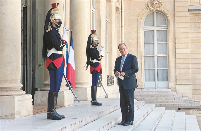 Το «χρίσμα» του Μακρόν