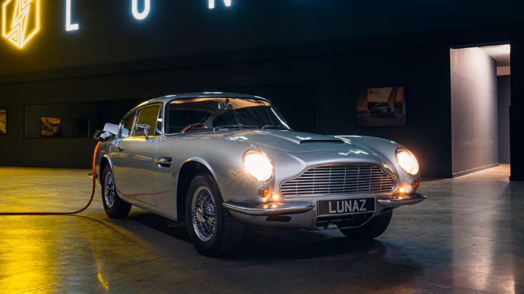 H Aston Martin του Τζέιμς Μποντ γίνεται ηλεκτρική αλλά και πολύ ακριβή