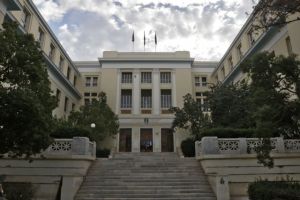 ΑΣΟΕΕ – Πώς περιγράφει φοιτητής τον ξυλοδαρμό του – Η αντίδραση της Κεραμέως