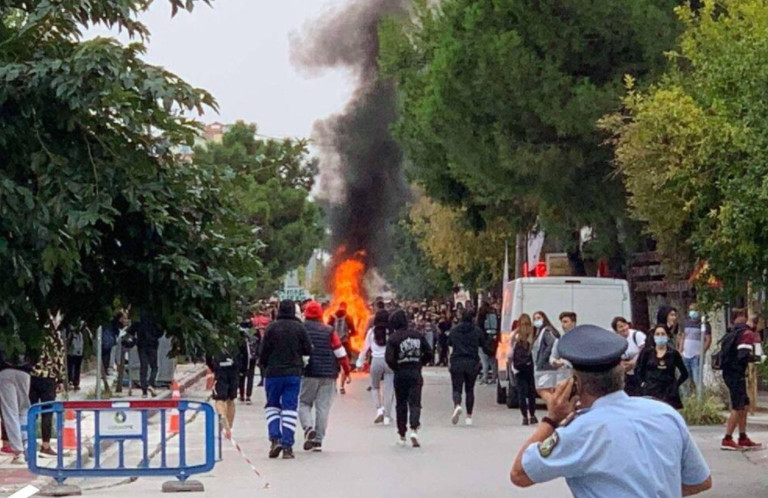 Καταδικάστηκαν τρεις νεαροί για επεισόδια στο ΕΠΑΛ Ευόσμου