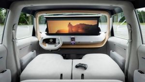  VW ID. Life Concept: Όταν το αυτοκίνητο γίνεται μίνι …κινηματογράφος