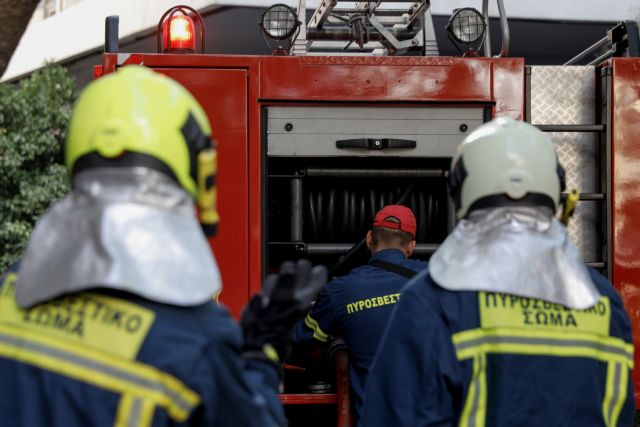 Παιανία – Ξέσπασε φωτιά σε καταυλισμό Ρομά