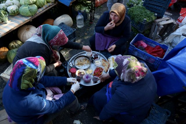 Τουρκική λίρα – Ξανά σε πτώση 8% παρά τις «παρεμβάσεις» Ερντογάν