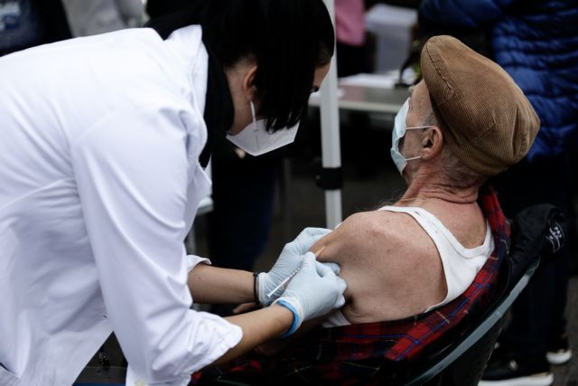 Εμβολιασμοί – Κλείστηκαν 10.000 ραντεβού από πολίτες άνω των 60 ετών μετά τις κυβερνητικές ανακοινώσεις