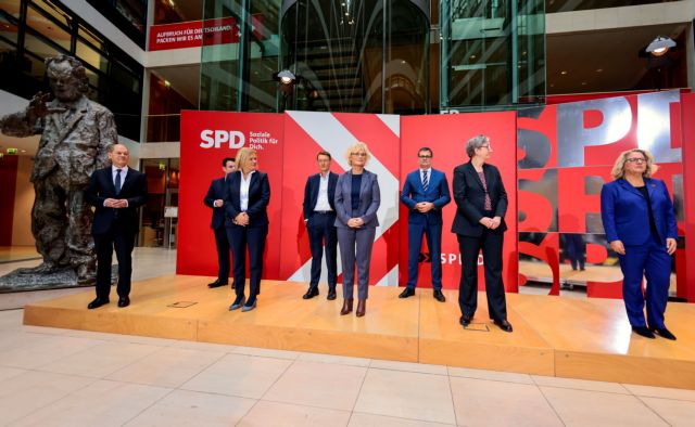 Γερμανία – Οκτώ γυναίκες και οκτώ άνδρες υπουργοί στην 16μελή κυβέρνηση υπό τον Oλαφ Σολτς