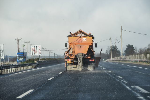 Kακοκαιρία «Ελπίδα»: Σε επιφυλακή ο κρατικός μηχανισμός – Πού θα είναι τη Δευτέρα κλειστά τα σχολεία