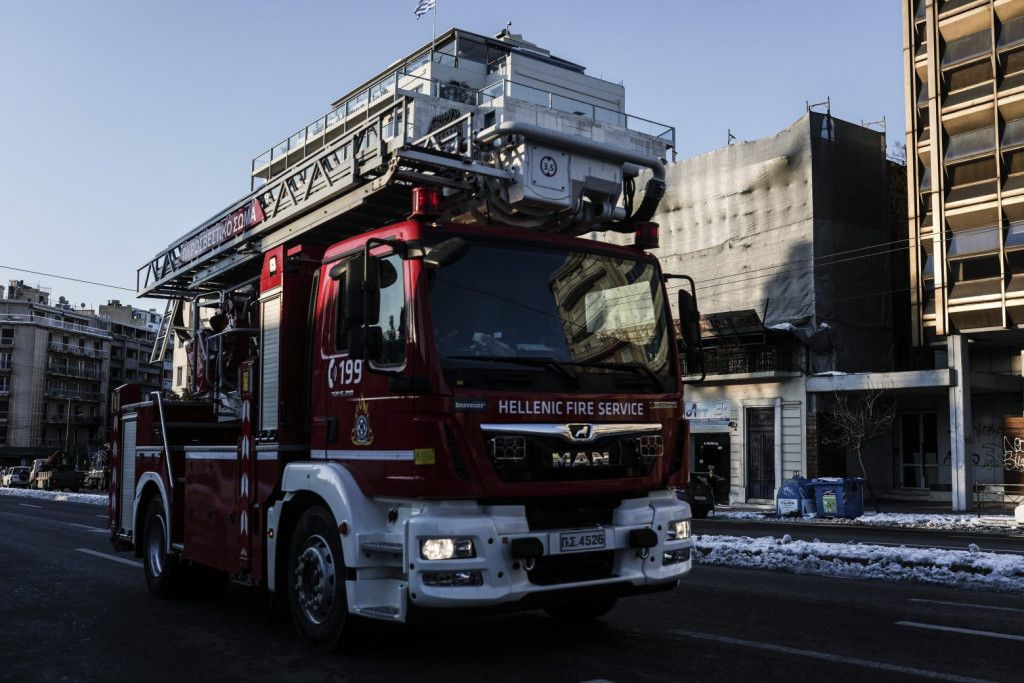 Συναγερμός στην Πυροσβεστική: Φωτιά σε διαμέρισμα στο Κολωνάκι