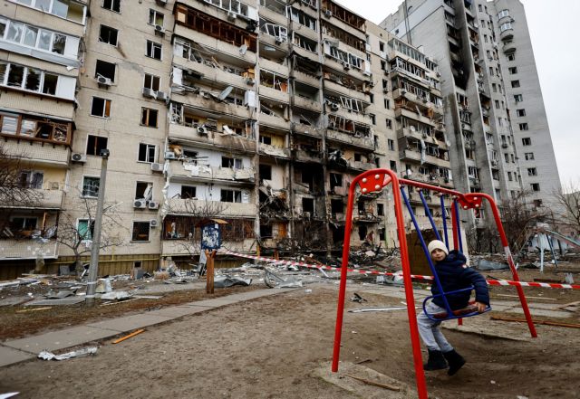 Ουκρανία: Ετοιμο το Κίεβο να ξεκινήσει συνομιλίες με τη Μόσχα – Τι λέει σύμβουλος του Ζελένσκι