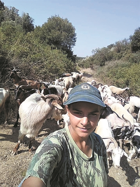 «Βοσκοπούλα εγώ γεννήθηκα…»