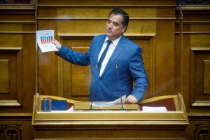 Κόντρα κυβέρνησης – ΚΙΝΑΛ στη Βουλή για την ακρίβεια με ευφάνταστες αναφορές Γεωργιάδη