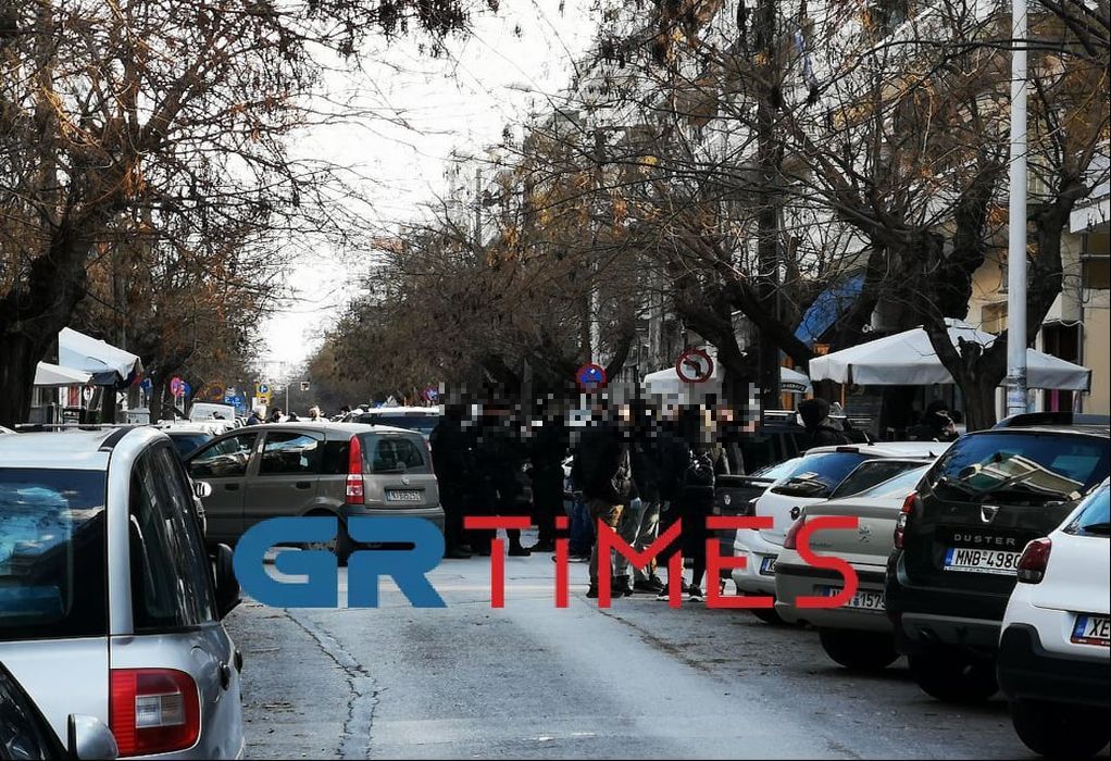Θεσσαλονίκη: Επιχείρηση σε συνδέσμους του ΠΑΟΚ – Έρευνες για τη σύλληψη δραστών της δολοφονίας του Άλκη