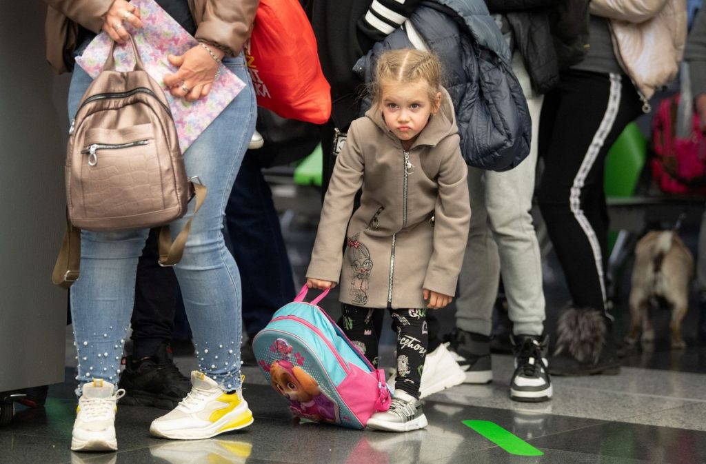 Ουκρανία: Άλλοι 278 πρόσφυγες έφτασαν στην Ελλάδα, ανάμεσά τους 74 παιδιά