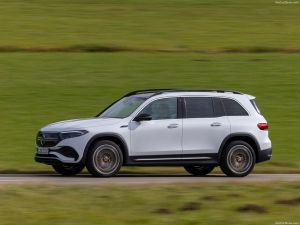 MERCEDES-BENZ EQB 250: Η νέα έκδοση έρχεται να ενισχύσει τη γκάμα των ηλεκτρικών της μοντέλων