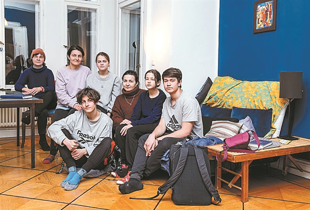 Στέγη σε πρόσφυγες με σπίτια από Airbnb