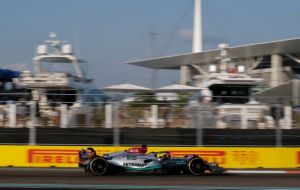 Formula1: “Ξύπνησε” η Mercedes και πήρε προβάδισμα στα χρονομετρημένα δοκιμαστικά