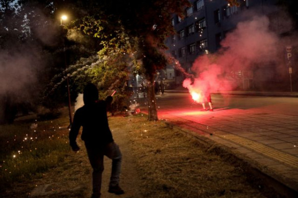 Επεισόδια τη νύχτα στο ΑΠΘ: Βόμβες μολότοφ και χημικά