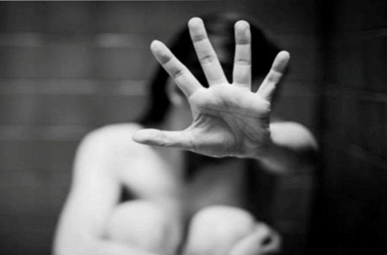 Πώς κέρδισε την εμπιστοσύνη της 12χρονης ο 53χρονος βιαστής και μαστροπός της