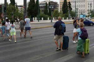 Κοροναϊός: Αυξήθηκαν κρούσματα και εισαγωγές, σε 20.084 και 231 – 16 θάνατοι