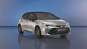 Corolla: Με ενισχυμένη υβριδική τεχνολογία