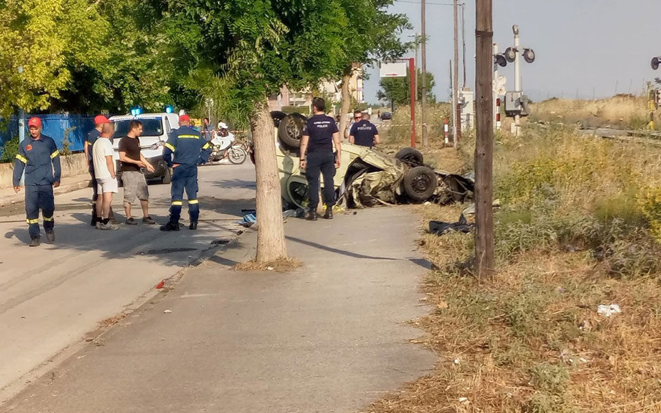 Τρένο συγκρούστηκε με αυτοκίνητο – Ένας νεκρός