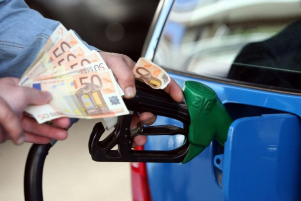 Αδ. Γεωργιάδης: Οι καταναλωτές μαθαίνουν σε πραγματικό χρόνο τις τιμές των καυσίμων