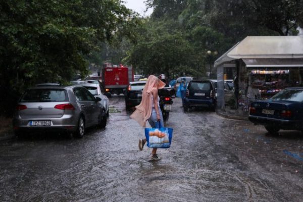 Καιρός: Ραγδαία επιδείνωση με κίνδυνο πλημμυρών