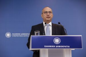 Οικονόμου: Ο κ. Τσίπρας συνεχίζει στην τροχιά της ανευθυνότητας για το Power Pass