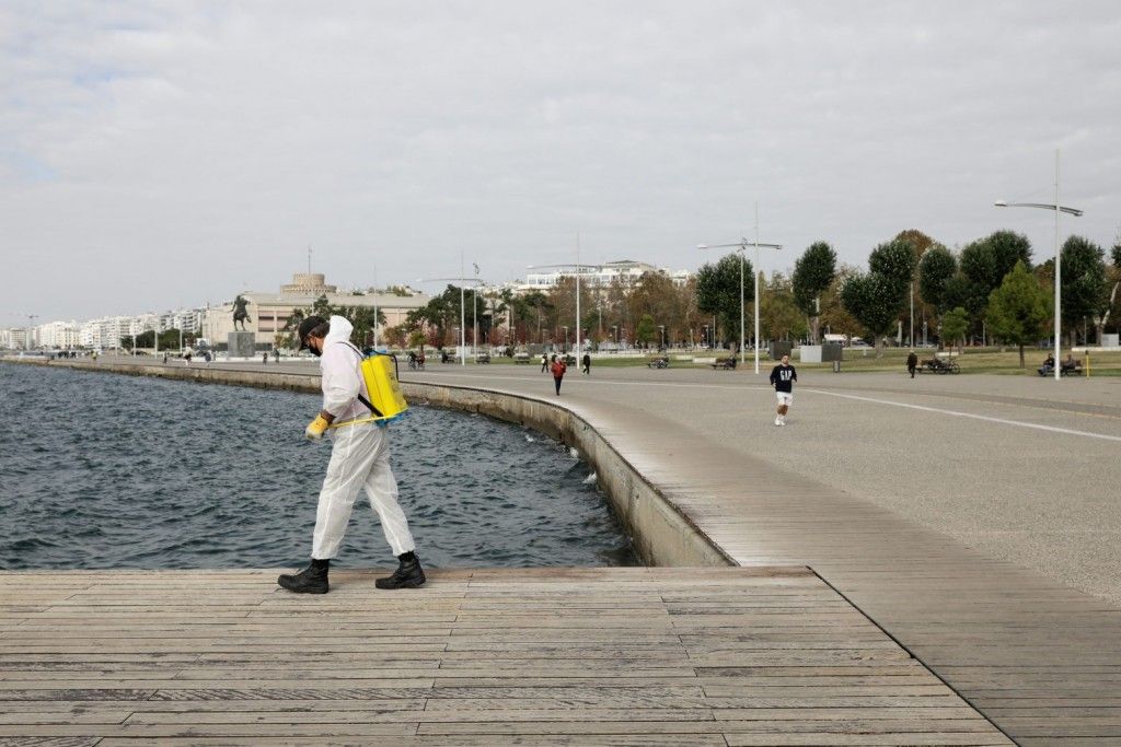 Σταθερό το ιικό φορτίο στα λύματα Αττικής και Θεσσαλονίκης – Μεγάλη πτώση σε επαρχιακές πόλεις