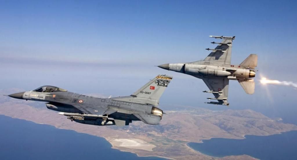 Για «παρενόχληση» από ελληνικά F-16 μιλά ξανά το τουρκικό υπουργείο Αμυνας