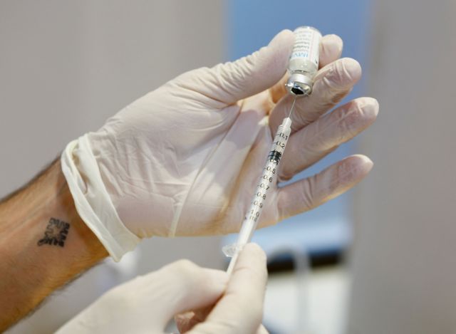 Βασιλακόπουλος: Ερχονται εμβόλια σε μορφή σπρέι που θα εμποδίζουν τη μετάδοση του κοροναϊού