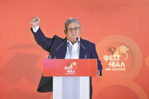 «Ολοι μαζί διαμόρφωσαν το σκοτεινό πλαίσιο του “μεγάλου αδερφού”»