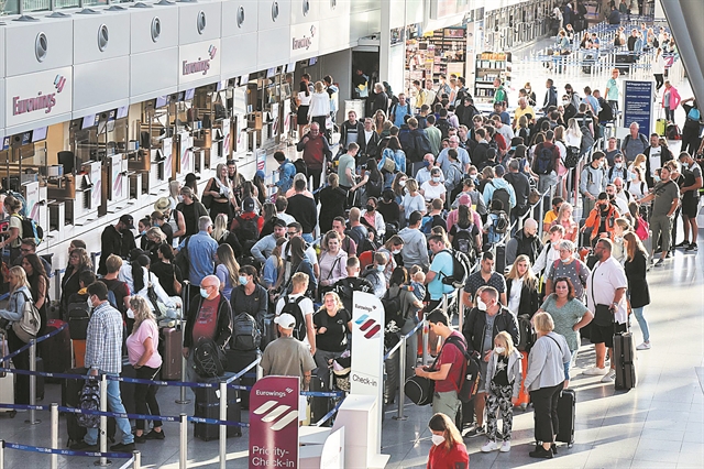 Το φθινόπωρο της ταλαιπωρίας στα αεροδρόμια