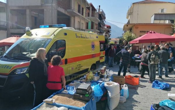 Τραυματίας η σύζυγος του οδηγού που έχασε τον έλεγχο του αγροτικού στη λαϊκή