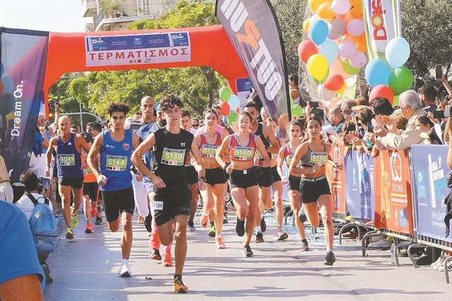 Πάνω από 6.000 έτρεξαν στο Nea Smirni Historic Run