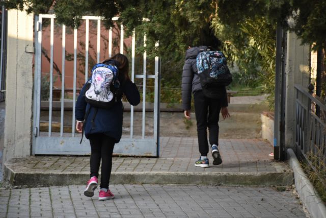 Κεραμέως για 12χρονη: Μόνο μια απουσία είχε φέτος στο σχολείο