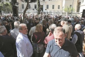 Αναδρομικά έως €3.300 για 350.000 συνταξιούχους