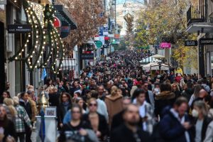 Παραμονή Πρωτοχρονιάς: Πώς θα κινηθούν τα Μέσα Μαζικής Μεταφοράς