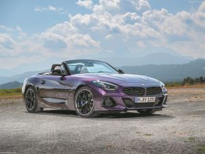 BMW Z4: ΑNANΕΩΣΗ ΜΕ ΓΚΑΖΙΑ