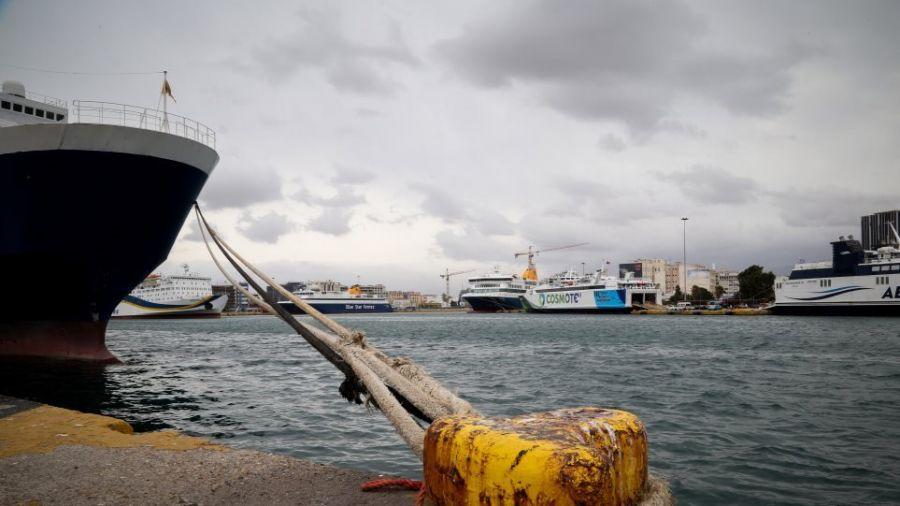 Απαγόρευση απόπλου από Πειραιά, Ραφήνα και Λαύριο, λόγω ισχυρών ανέμων στο Αιγαίο