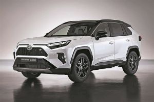 Στην Ελλάδα το νέο Toyota RAV4 GR Sport