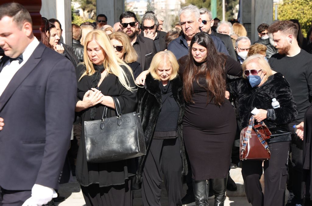 Νίκος Γιάννακας: Θλίψη στην κηδεία του ηθοποιού