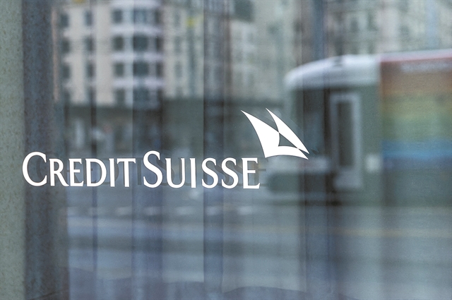 Πληρώνει τα «σπασμένα» της Credit Suisse