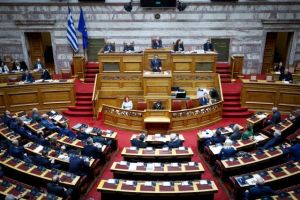 Live η συζήτηση της τροπολογίας για τον αποκλεισμό Κασιδιάρη