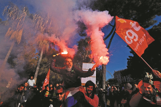 Οι βουλευτές δεν στηρίζουν το συνταξιοδοτικό