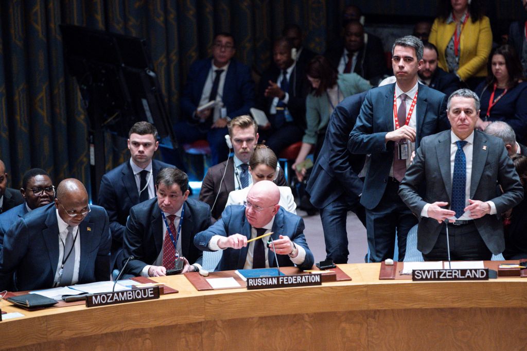 Ο Ρώσος πρεσβευτής στον ΟΗΕ διέκοψε ενός λεπτού σιγή