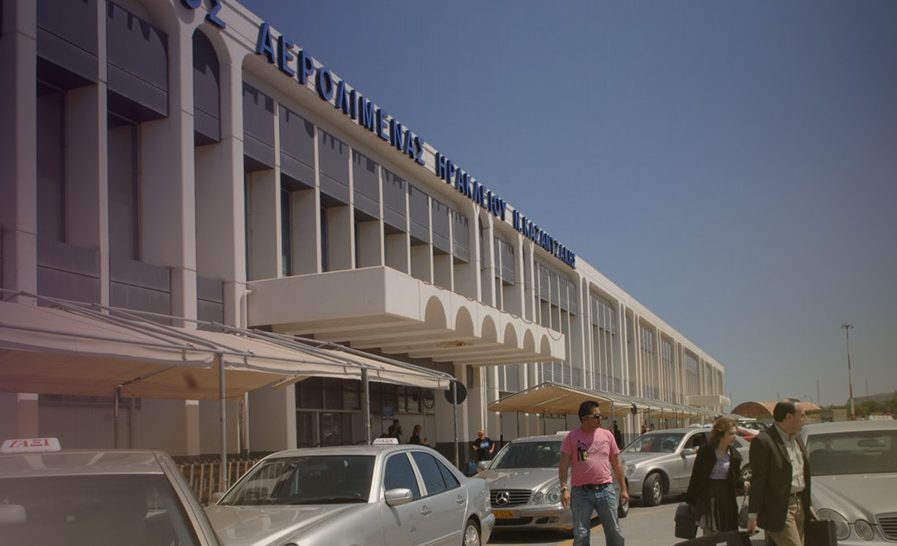 Εκλεισε λόγω θυελλωδών ανέμων το αεροδρόμιο του Ηρακλείου