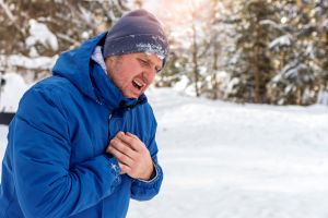 Καθηγητής Καρδιολογίας: Τι προσέχουμε για να μην μας προδώσει η καρδιά μας στο κρύο  