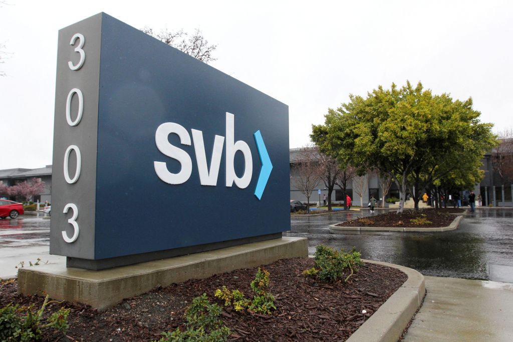 Κατέρρευσε η Silicon Valley Bank – Σε αναγκαστική διαχείριση για την προστασία των καταθέσεων