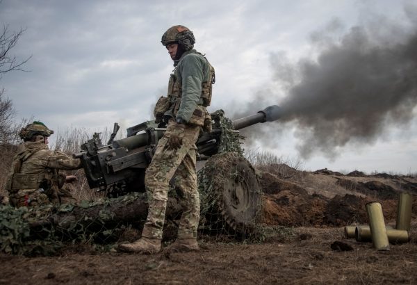 Πόλεμος στην Ουκρανία: «Ανακαλύφθηκαν εκατοντάδες σοροί Ρώσων στρατιωτών» – Τι προτείνει το Κίεβο