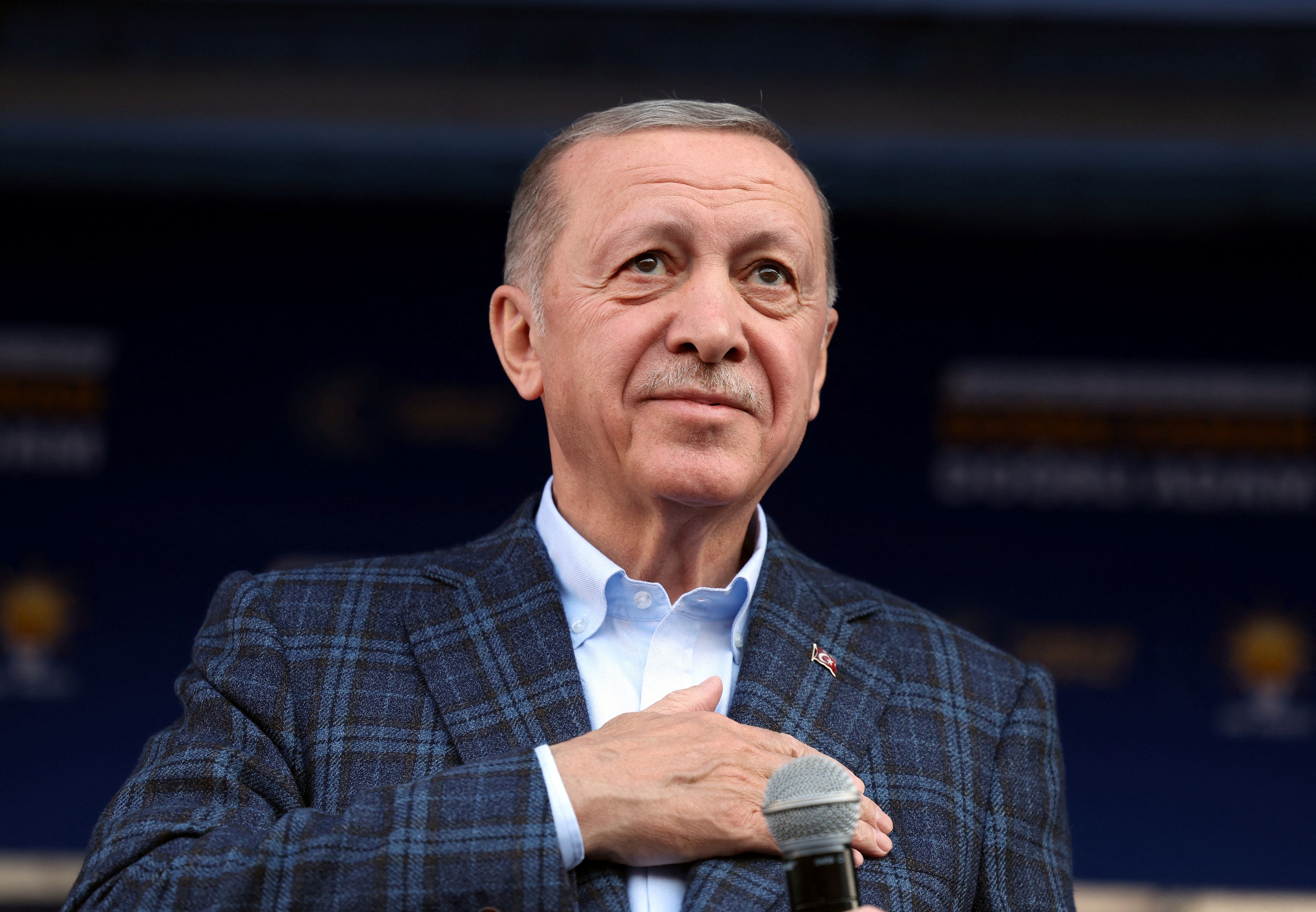 Θα αντέξει ο Ερντογάν έως τις εκλογές;
